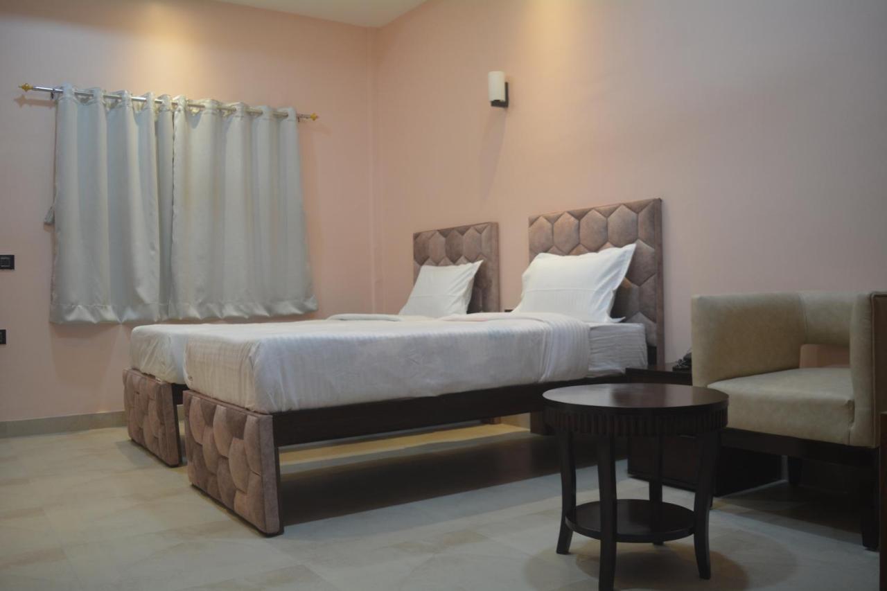 Maharaja Hotel & Banquet Darbhanga Dış mekan fotoğraf